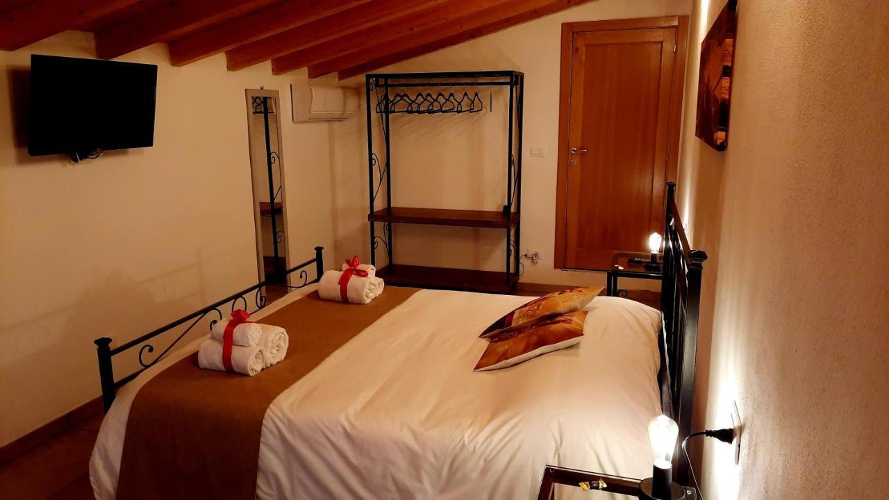Il Casale Di Lucullo Villa Lucignano Dış mekan fotoğraf